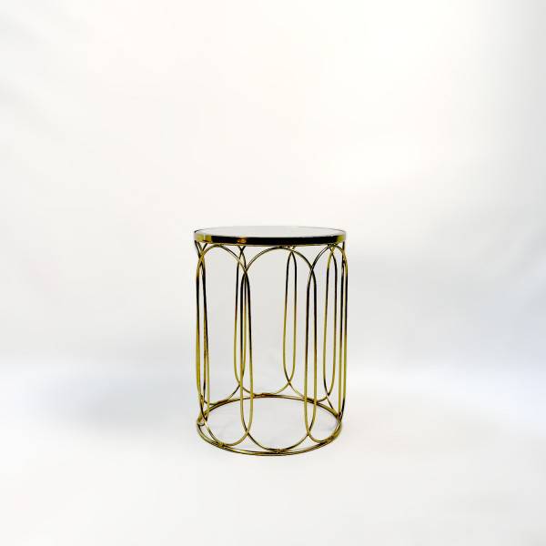 طاولة بمرآة