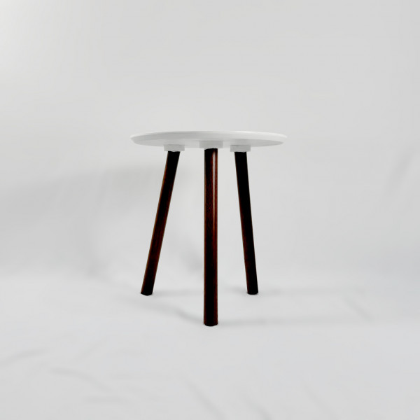 الطاولة المستديرة العصرية